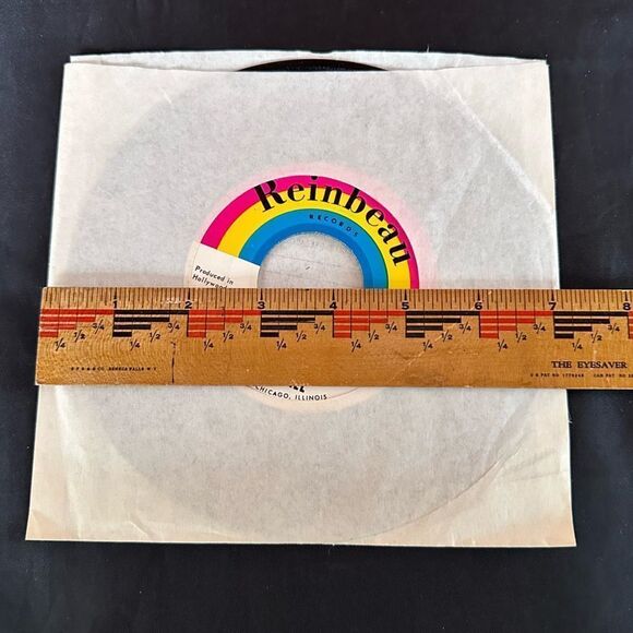 Vintage 1966 Dora Hall Solo Cup 45 Single - Over and Over / Down Town - Picture 3 of 5